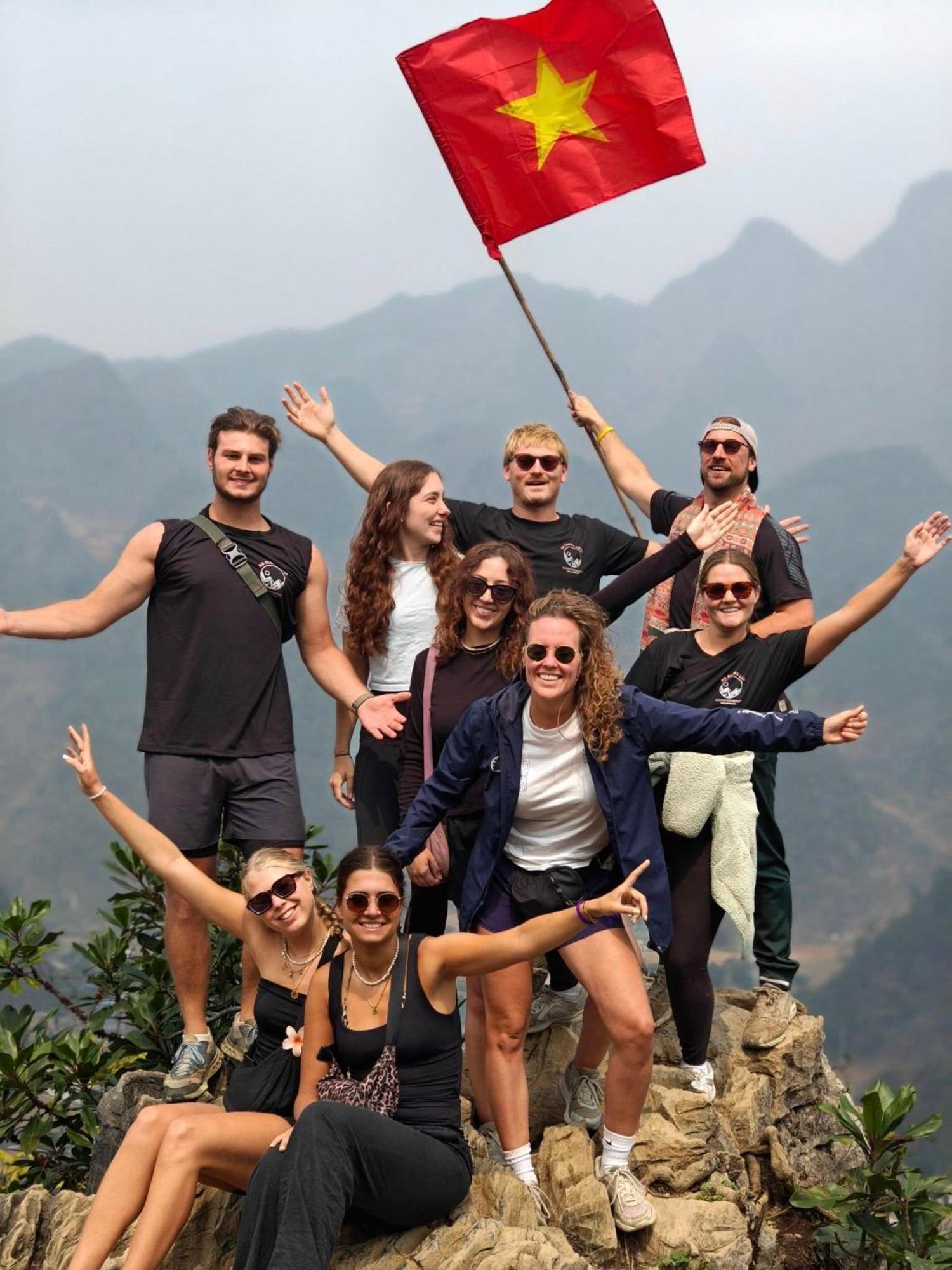 Felila Hostel & Tours Ha Giang Kültér fotó